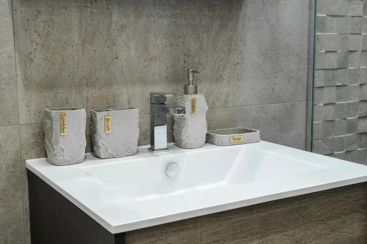 317-4B New 1 Bedroom Prime Upper East Wd Walk 2 C Park 뉴욕 아파트