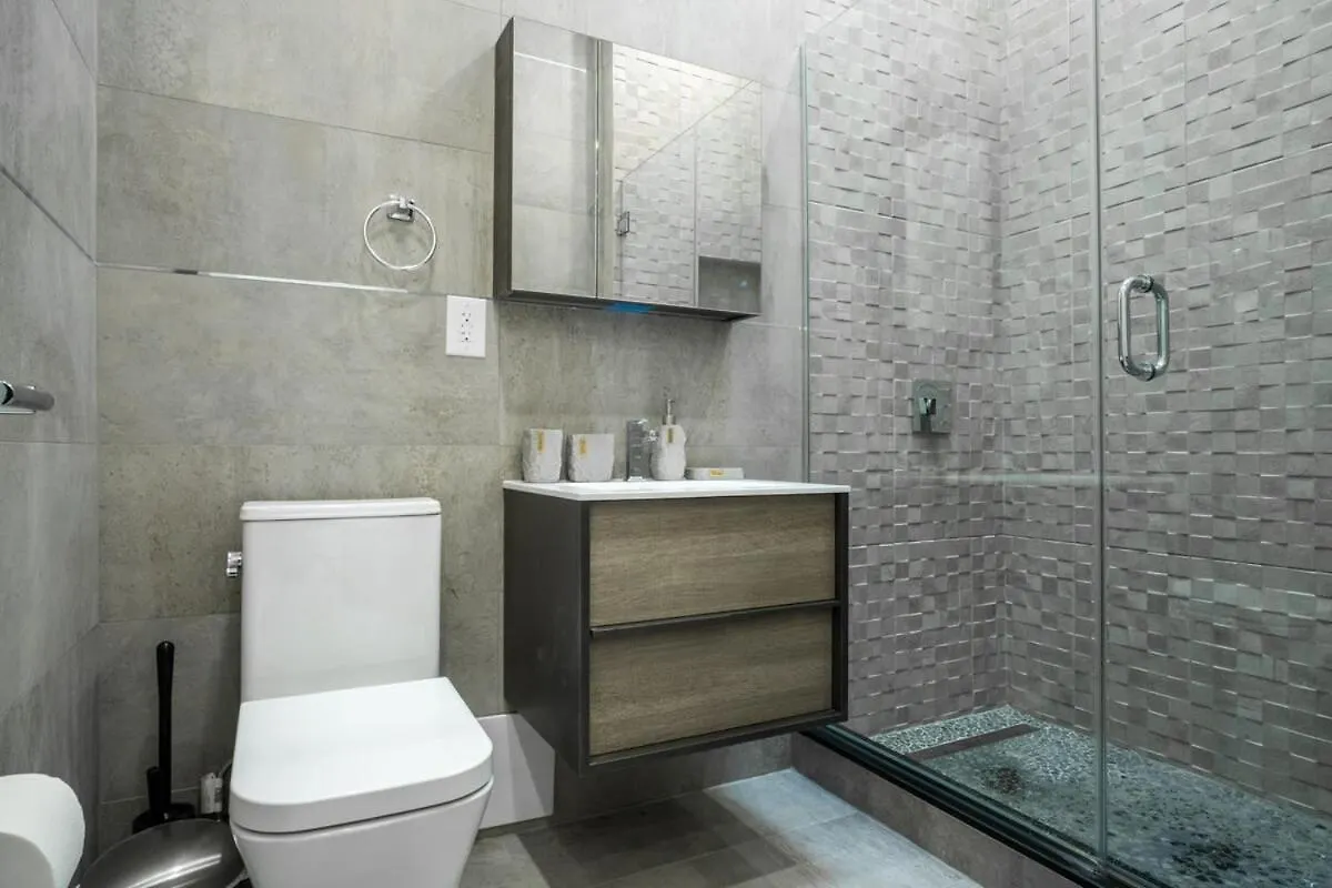 Appartamento 317-4B New 1 Bedroom Prime Upper East Wd Walk 2 C Park New York Stati Uniti