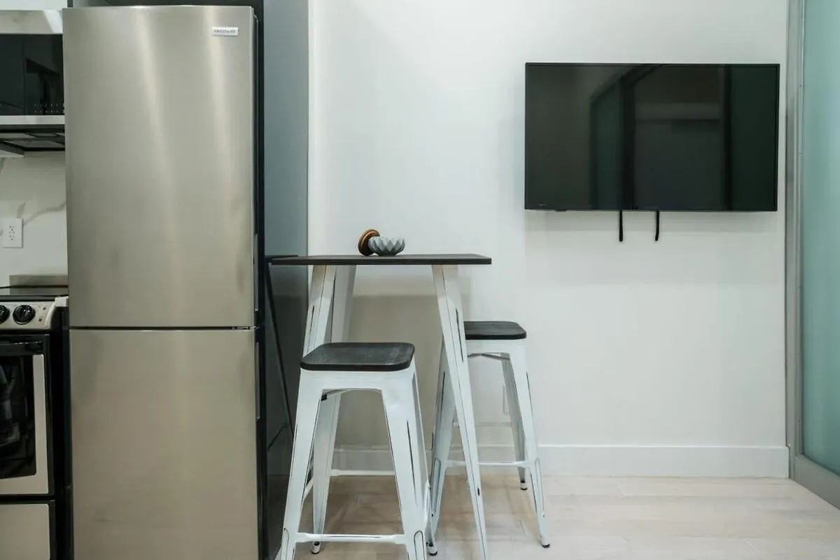Appartamento 317-4B New 1 Bedroom Prime Upper East Wd Walk 2 C Park New York Stati Uniti